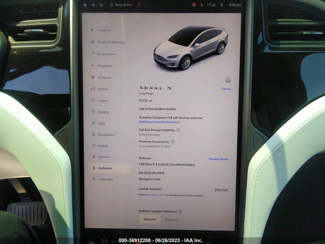 2019 Tesla Model X, VIN: 5YJXCAE26KF193555