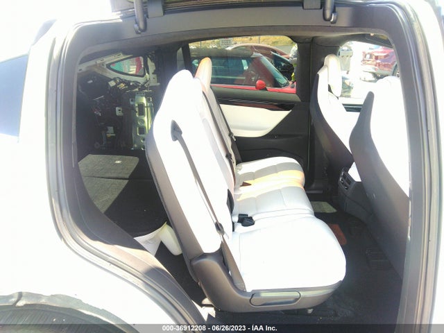 2019 Tesla Model X, VIN: 5YJXCAE26KF193555