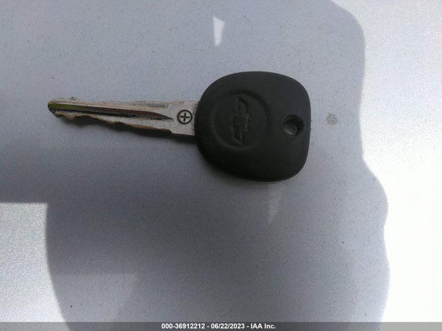2008 CHEVROLET HHR LS VIN: 3GNDA13D38S633624