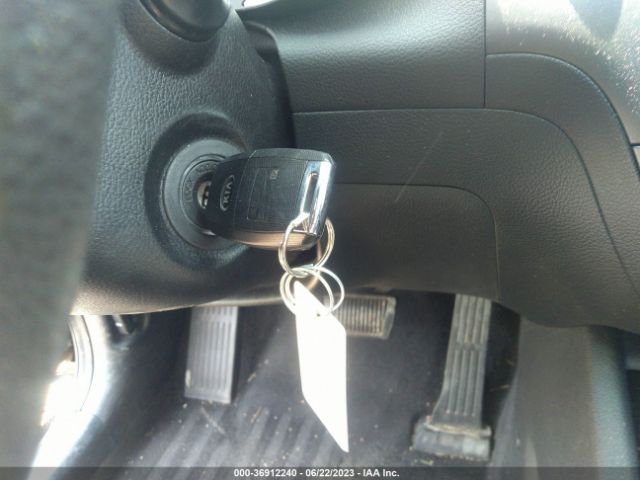 3KPFL4A72HE010973 KIA FORTE LX