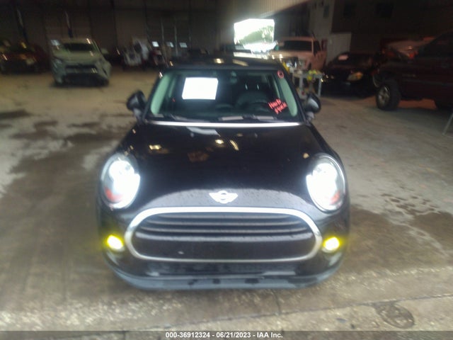 2016 Mini Hardtop, VIN: WMWXU1C5XG2D11319