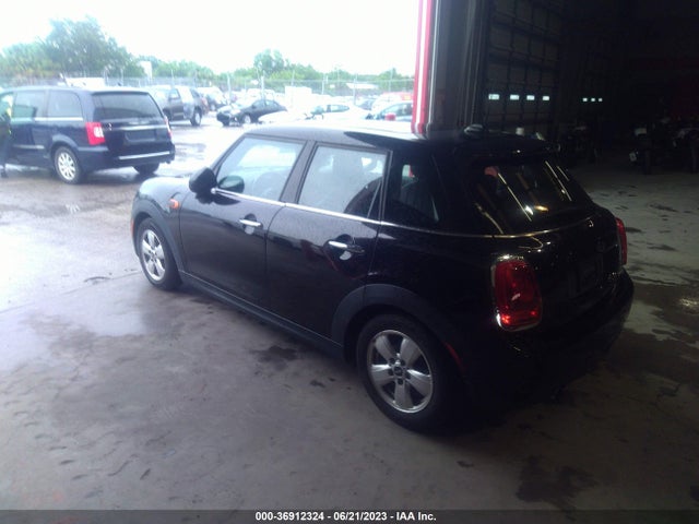 2016 Mini Hardtop, VIN: WMWXU1C5XG2D11319