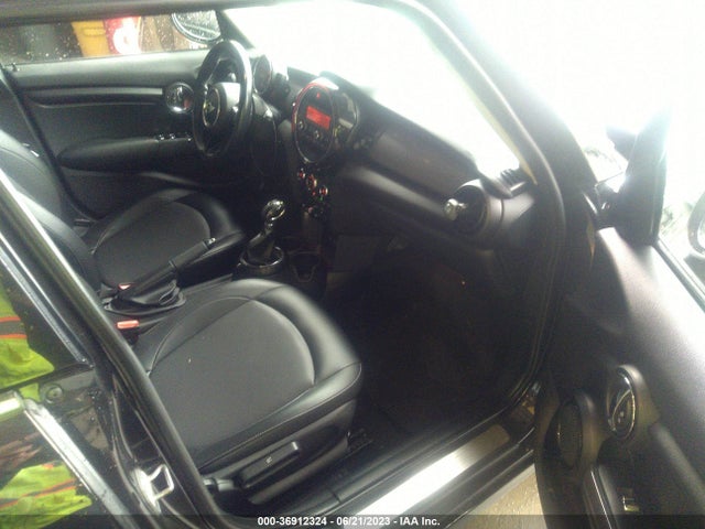 2016 Mini Hardtop, VIN: WMWXU1C5XG2D11319