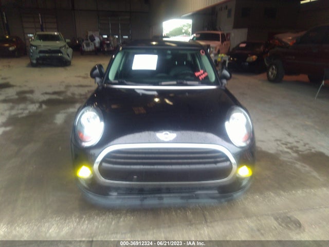 2016 Mini Hardtop, VIN: WMWXU1C5XG2D11319