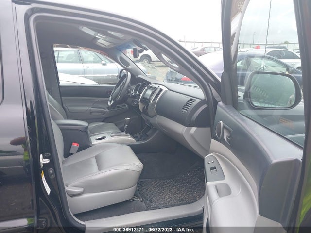 2015 TOYOTA TACOMA VIN: 5TFMU4FN3FX027130