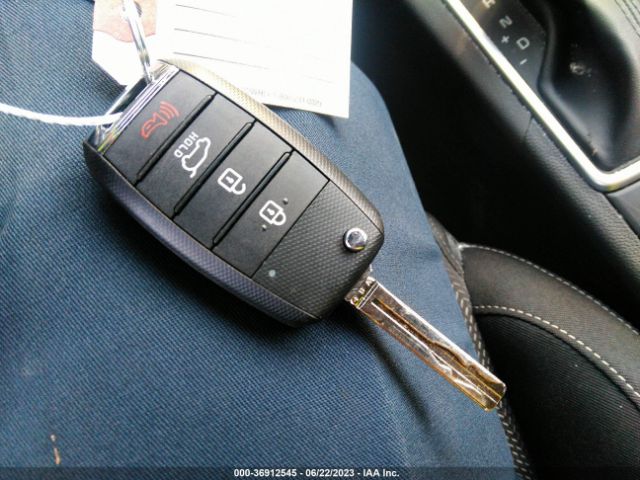 KNDPM3AC8L7738394 KIA Sportage Lx