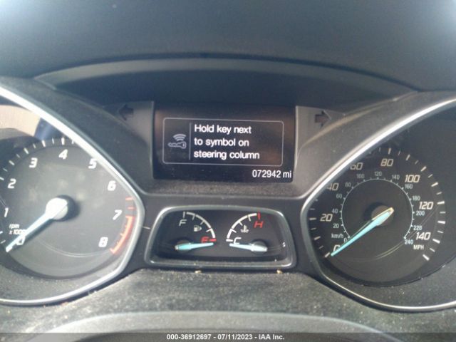 1FMCU0J99EUD80675 Ford Escape Titanium