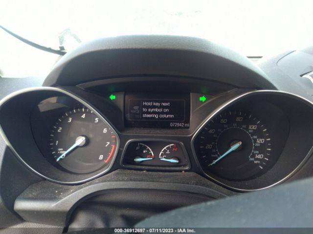 1FMCU0J99EUD80675 Ford Escape Titanium