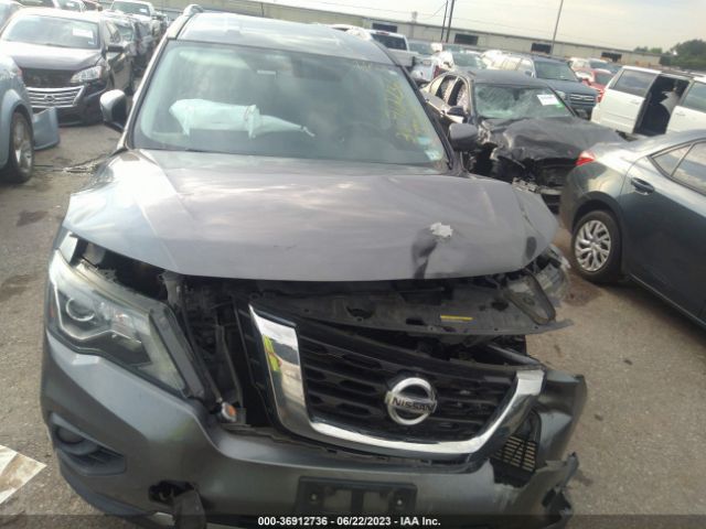 5N1DR2MM8HC689579 Nissan Pathfinder Sl