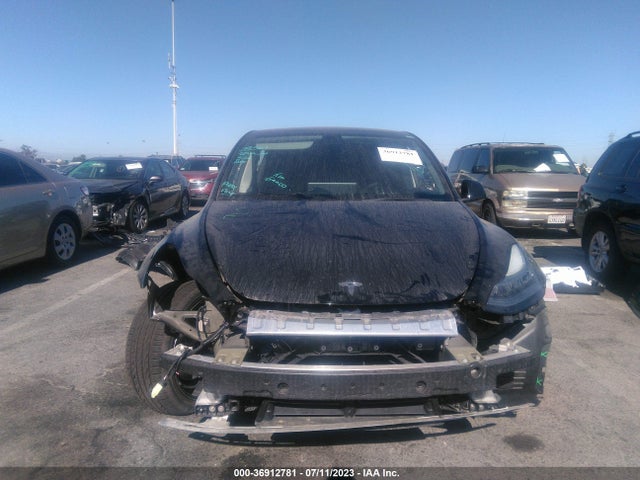 Tesla Model Y Long Range 2022 7SAYGDEE6NF364543 Image 4