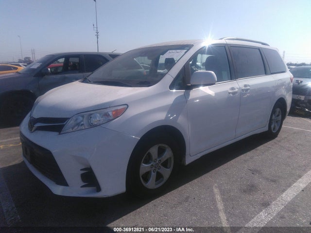 Toyota SIENNA LE 2020 5TDKZ3DC6LS046468 Image 2
