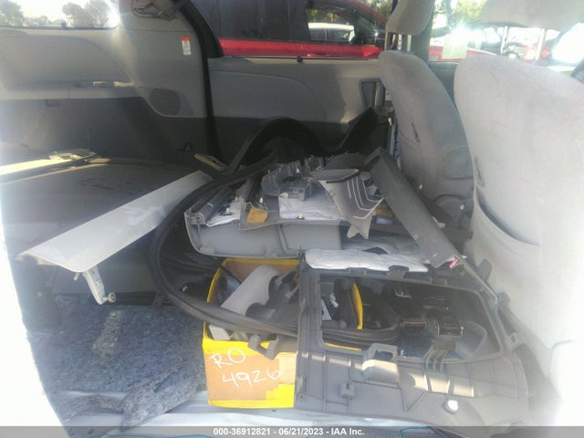 Toyota SIENNA LE 2020 5TDKZ3DC6LS046468 Image 8