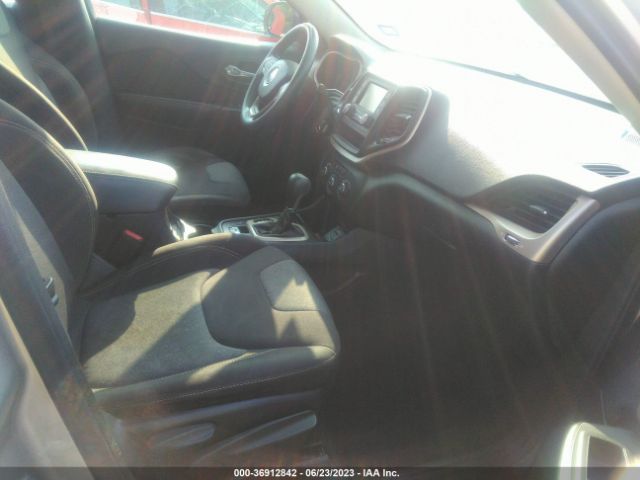 1C4PJLAB8FW660709 Jeep Cherokee Sport