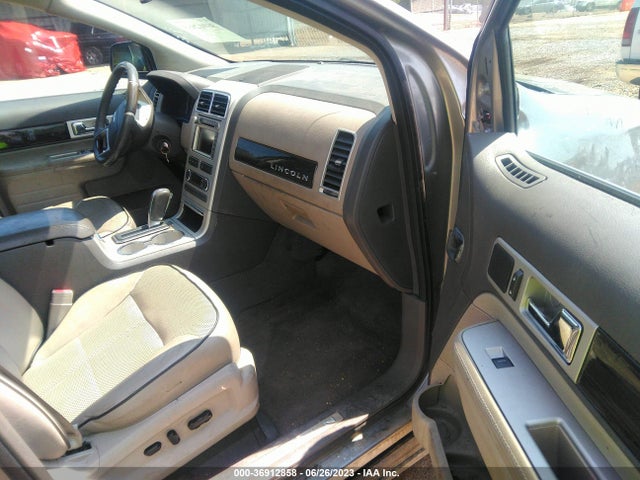 2008 LINCOLN MKX VIN: 2LMDU88C08BJ17705