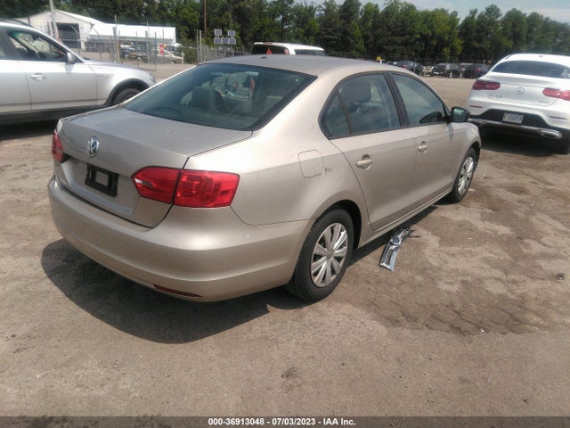 3VW1K7AJ4EM289903 Volkswagen Jetta Sedan S
