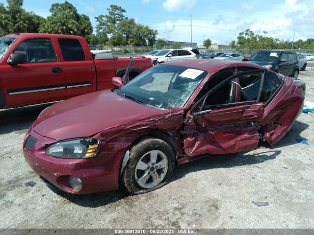 2006 PONTIAC GRAND PRIX VIN: 2G2WP552461145220