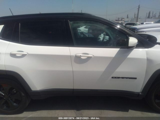 3C4NJCBB5KT832670 Jeep Compass Altitude