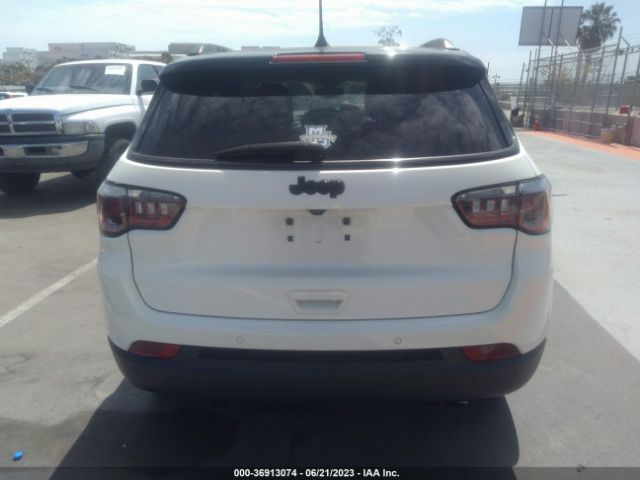 3C4NJCBB5KT832670 Jeep Compass Altitude
