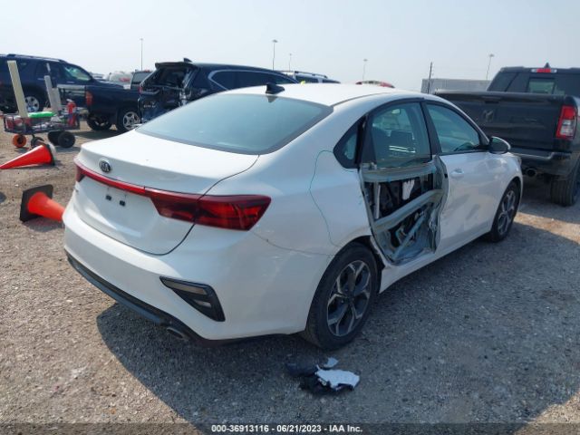 3KPF24ADXME308514 KIA Forte Lxs