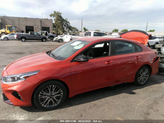 3KPF54AD3NE432861 KIA Forte Gt-line