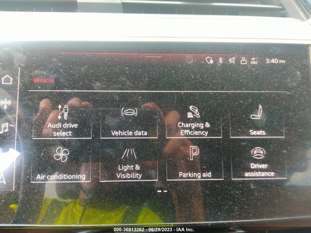 2022 Audi e-tron, VIN: WA1AAAGE0NB023678