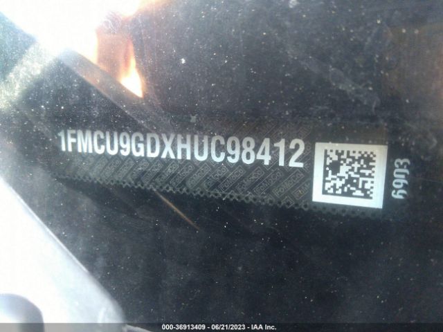 1FMCU9GDXHUC98412 Ford ESCAPE SE