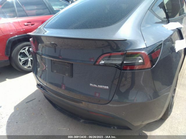 7SAYGDEF6NF548549 Tesla Model Y Performance
