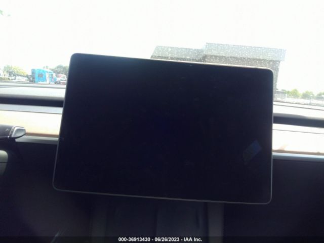 7SAYGDEF6NF548549 Tesla Model Y Performance