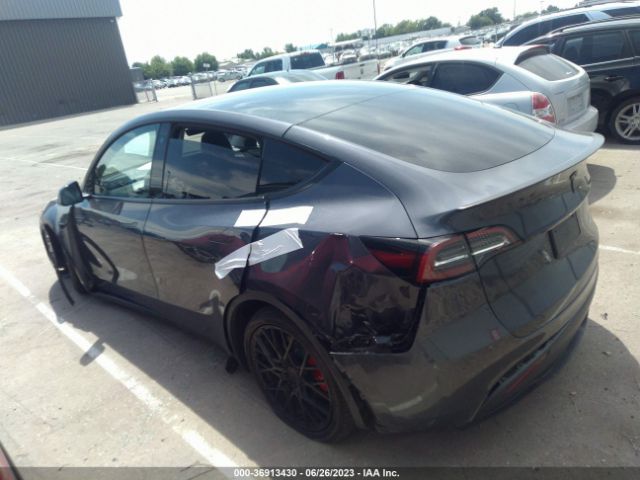 7SAYGDEF6NF548549 Tesla Model Y Performance
