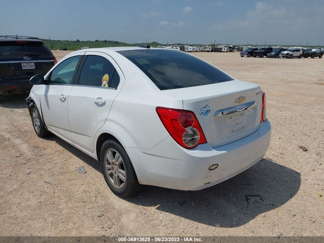 Chevrolet SONIC LT 2015 1G1JC5SH0F4219448 Image 3