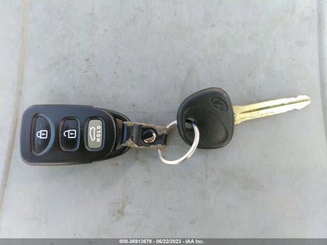 2016 HYUNDAI ELANTRA SE VIN: KMHDH4AE8GU518500