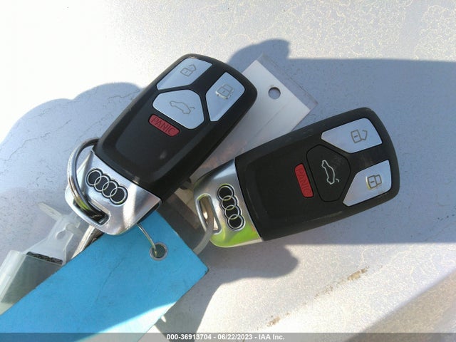 WA1BNAFY8J2247019 Audi Q5 Premium Plus