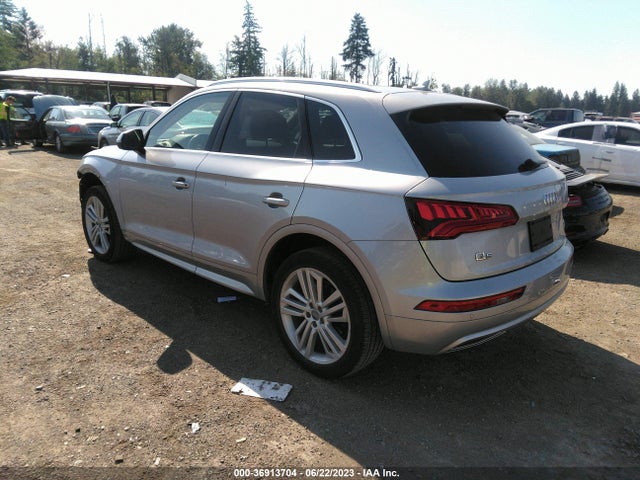 WA1BNAFY8J2247019 Audi Q5 Premium Plus