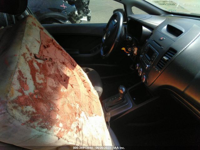 KNAFX5A86F5316969 KIA Forte 5-door Ex
