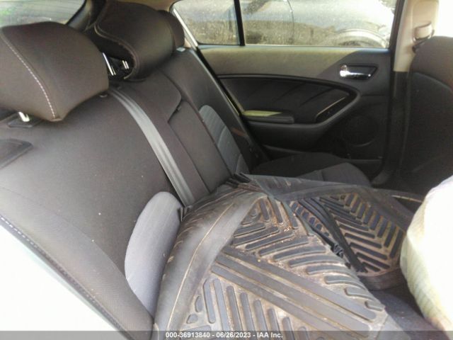 KNAFX5A86F5316969 KIA Forte 5-door Ex