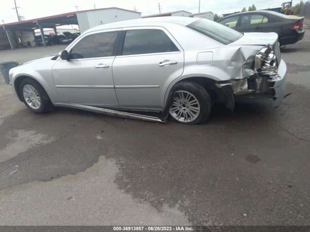 2010 CHRYSLER 300 TOURING VIN: 2C3CA5CV3AH209393