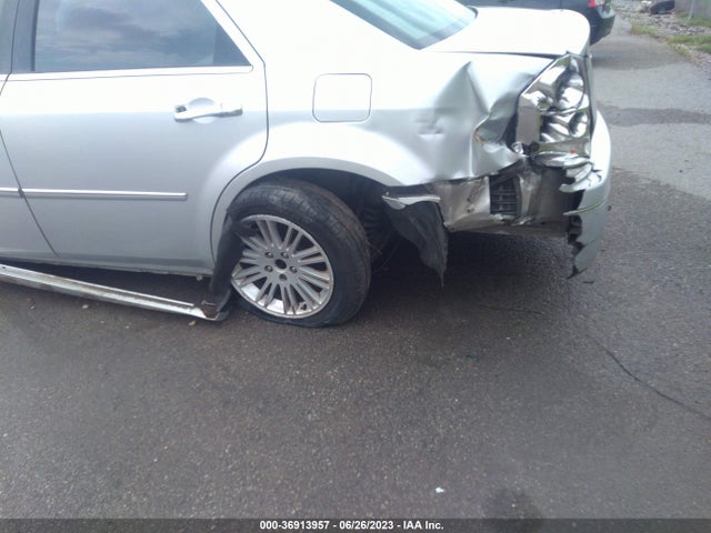 2010 CHRYSLER 300 TOURING VIN: 2C3CA5CV3AH209393