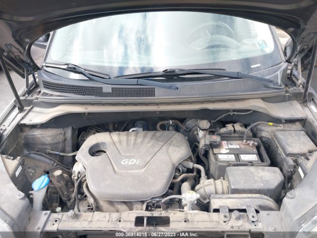 KNDJN2A21G7362373 KIA Soul Base