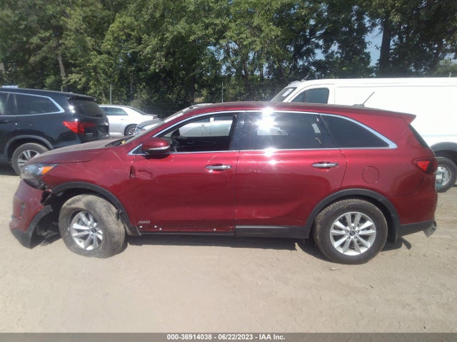 2019 KIA SORENTO LX VIN: 5XYPGDA32KG502239