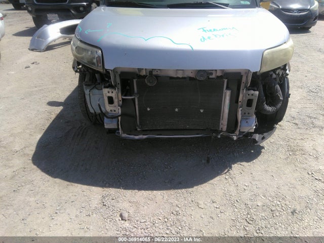 2009 SCION XB VIN: JTLKE50E091069057