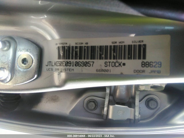2009 SCION XB VIN: JTLKE50E091069057