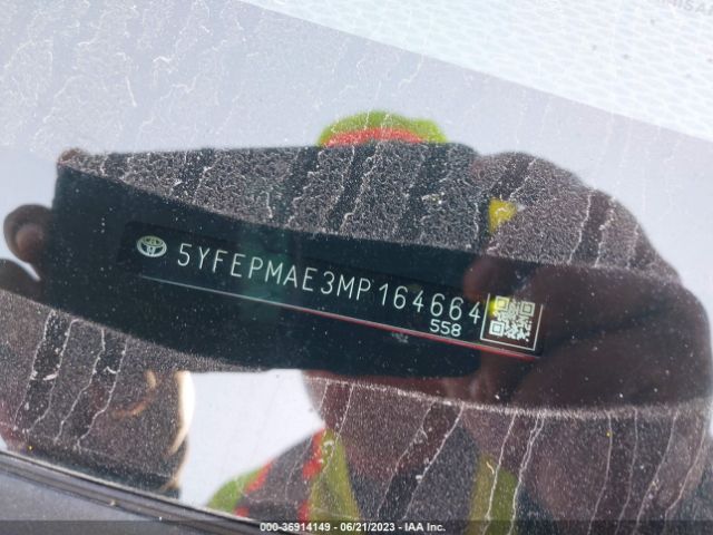 5YFEPMAE3MP164664 Toyota COROLLA LE