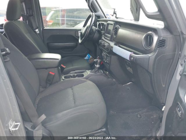 1C4HJXDN1KW523445 Jeep Wrangler Unlimited Sport S