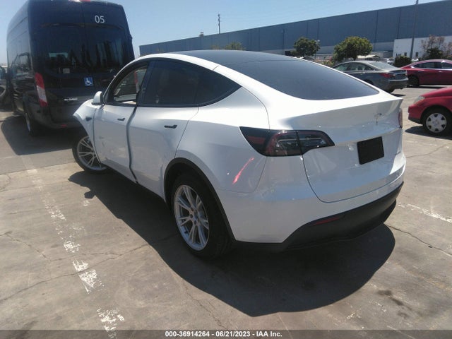 7SAYGAEE4PF803952 Tesla Model Y Long Range