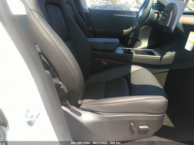 7SAYGAEE4PF803952 Tesla Model Y Long Range
