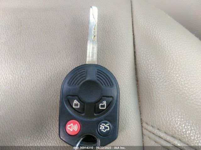 1FMCU9HD2JUC89577 Ford ESCAPE SEL