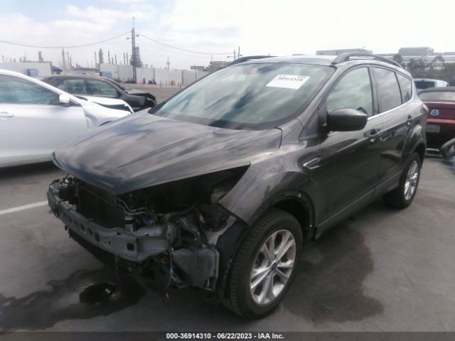 1FMCU9HD2JUC89577 Ford ESCAPE SEL