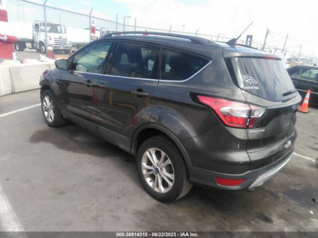 1FMCU9HD2JUC89577 Ford ESCAPE SEL