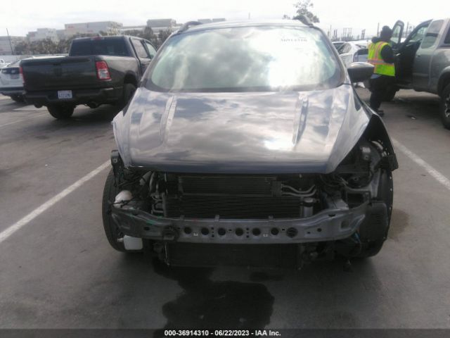 1FMCU9HD2JUC89577 Ford ESCAPE SEL