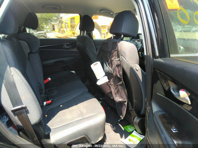 KIA SORENTO LX 2018 5XYPGDA32JG369609 Image 9